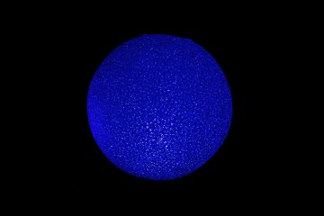 LED svítící koule měnící barvu, 15 cm LED svítící koule měnící barvu, 15 cm