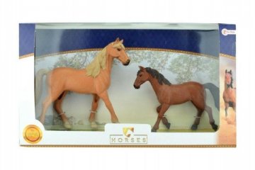 Sada koně 2ks plast v krabici 44x26x7cm Sada koně 2ks plast v krabici 44x26x7cm