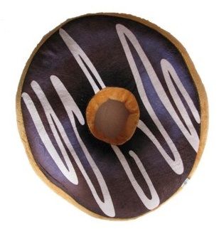 Polštář donut 3D - tmavě hnědý Polštář donut 3D - tmavě hnědý