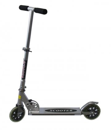 Koloběžka SCOOTER - stříbrná Koloběžka SCOOTER - stříbrná
