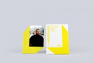 Stojánek na fotku s magnetem - 10 x 15, žlutá Stojánek na fotku s magnetem - 10 x 15, žlutá